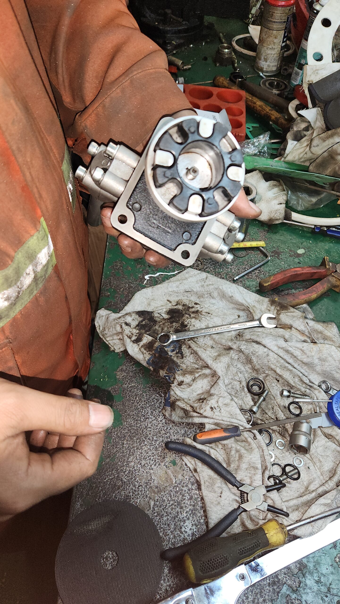 hydraulic control pump station repair 3